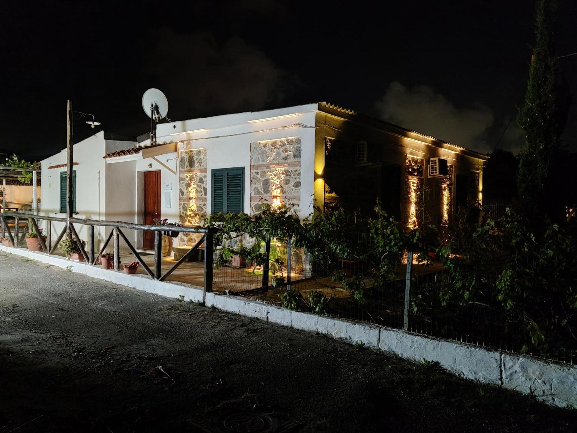 Casa Spezzara Villa Santa Domenica  Eksteriør bilde
